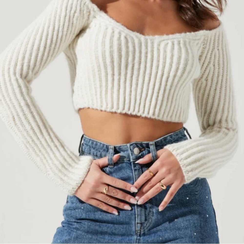 ASTR cropped sweater